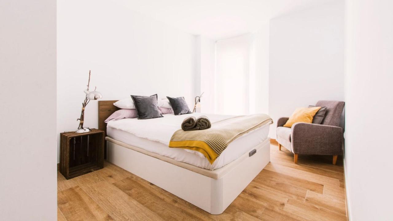 Cruise Apartment Малага Экстерьер фото